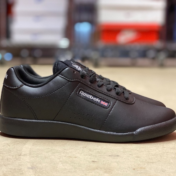 reebok alien stomper queen